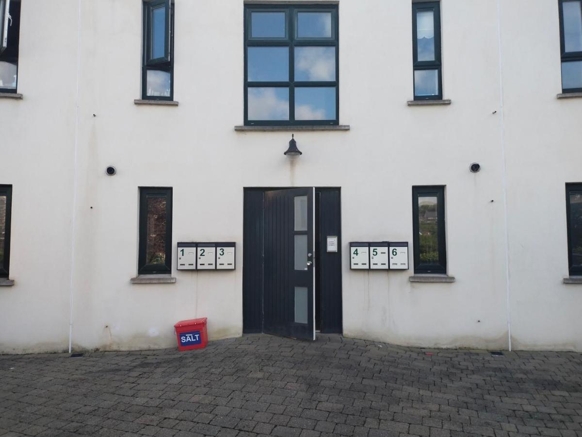 Crescent Apartments Homestay Cork Exterior photo
